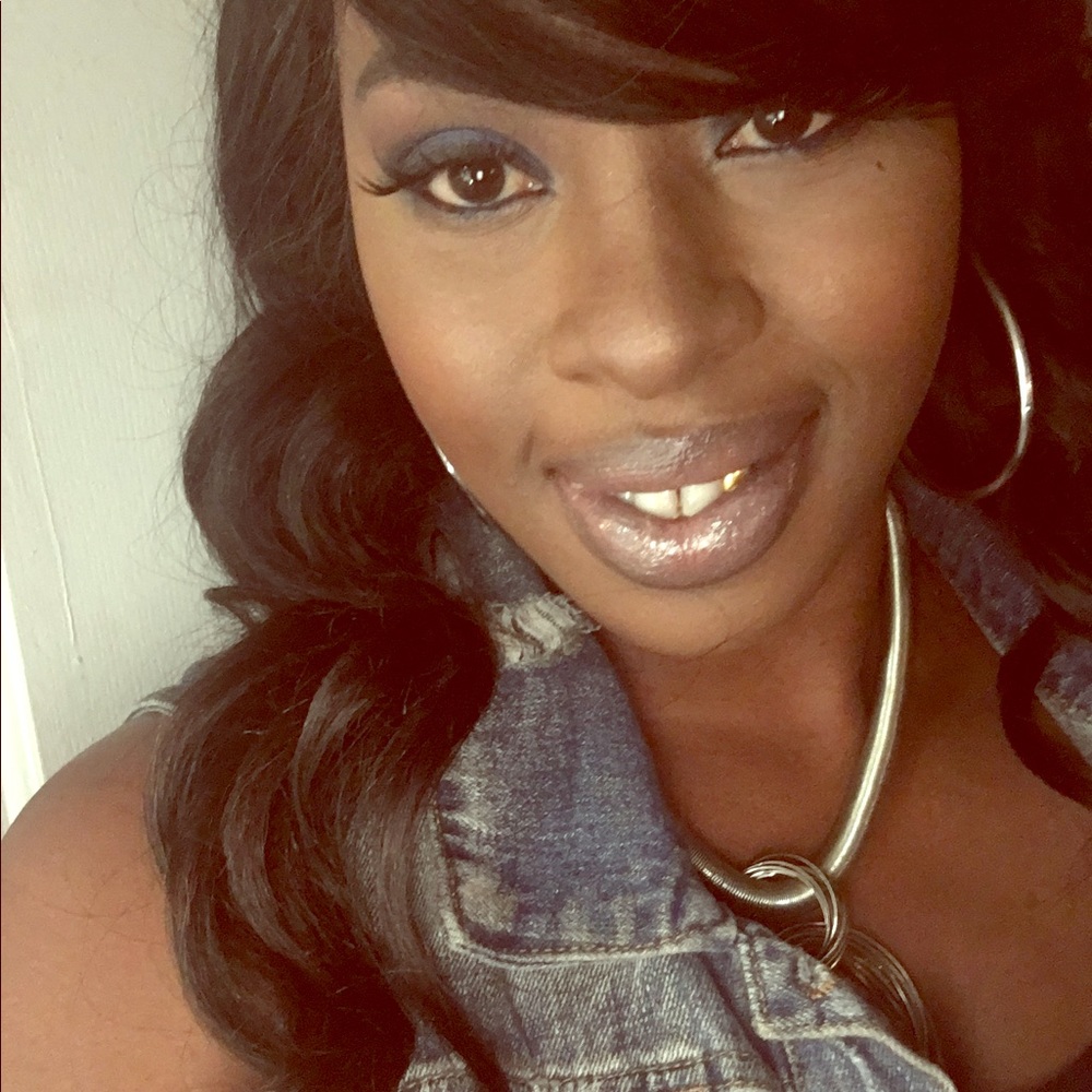 Meet your Posher, Lashonda